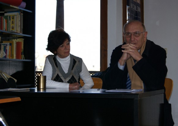 Petra García García Persedenta de ARADUEY-CAMPOS junto a Felipe González de Canales  Secretario General del IDC de Castilla y León.