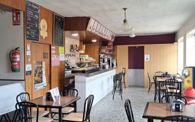 SE VENDE RESTAURANTE BAR