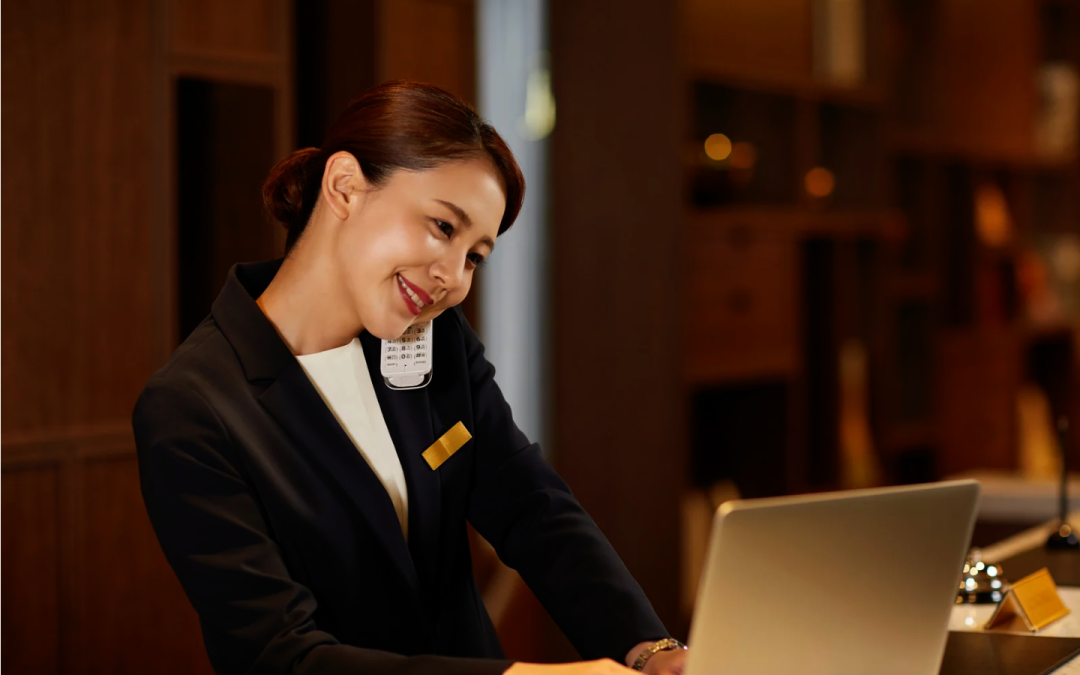 SE BUCA RECEPCIONISTA