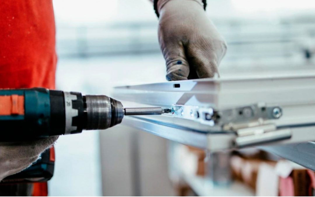 SE BUSCA FABRICANTE DE CARPINTERÍA DE PVC